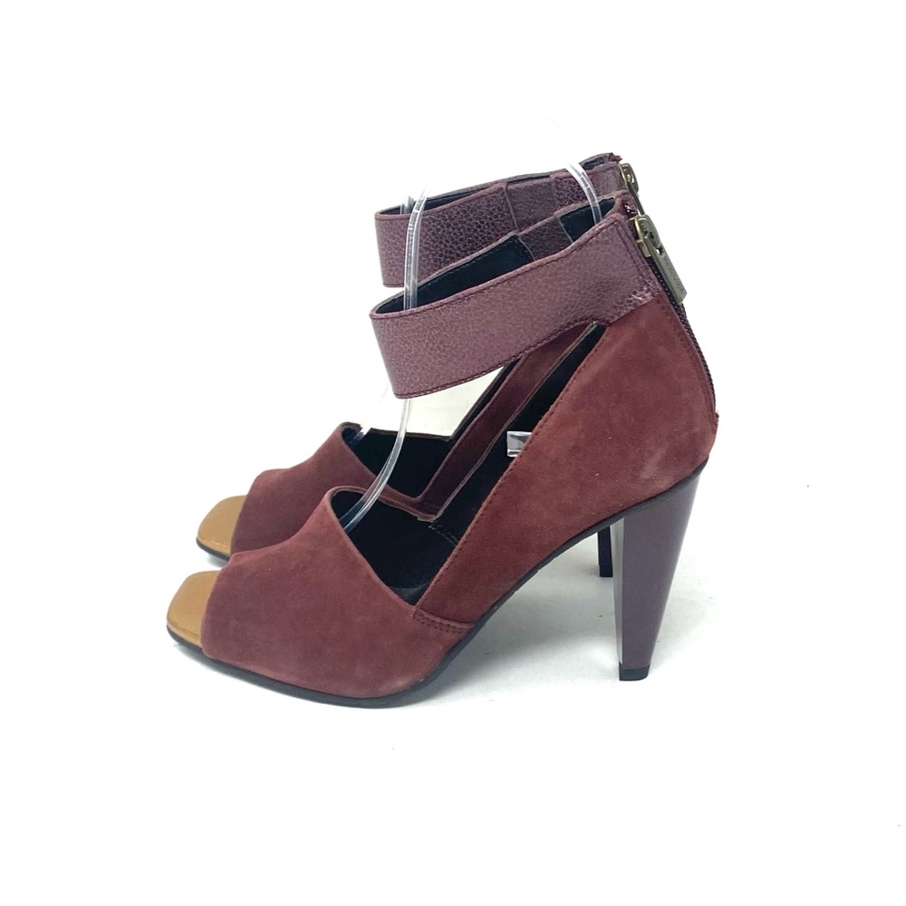 Kenneth Cole Sandals